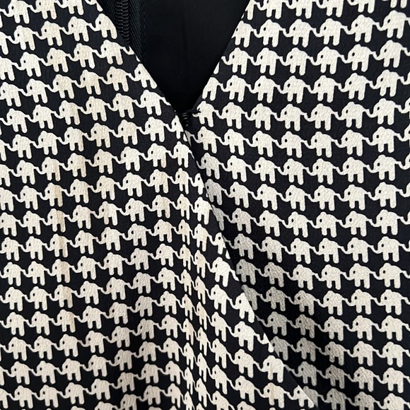 Elephant pattern knee length wrap top dress with bell sleeves - very flattering - Picture 5 of 5